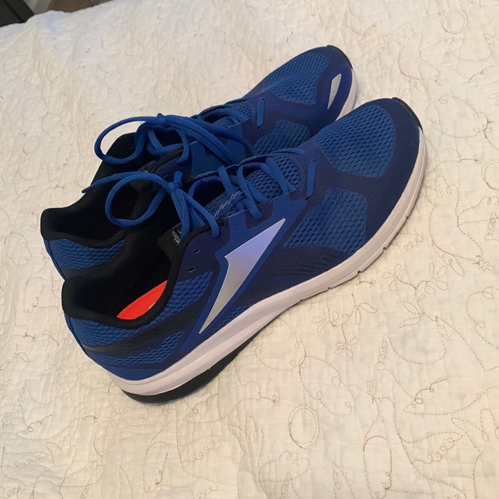 Men’s size 12 Rebook Sneakers
